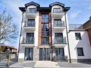 Mroczna komedia kryminalna Fargo na ekranie – fenomen, który zdobywa serca widzów