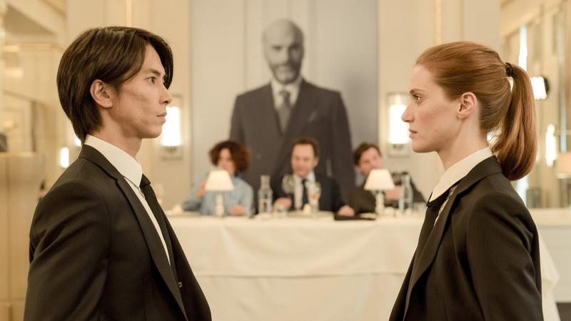 Odkrywamy Recenzję „Krople Boga”: Jak Wypada Nowy Serial z 2023 Roku?