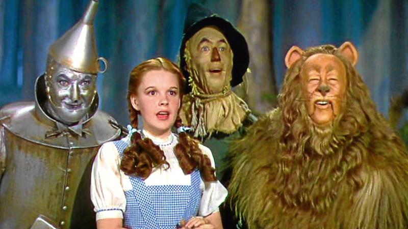 Ożywienie klasyków kina: Czarnoksiężnik z Krainy Oz, Okno na podwórko i inne historie w 2025 roku