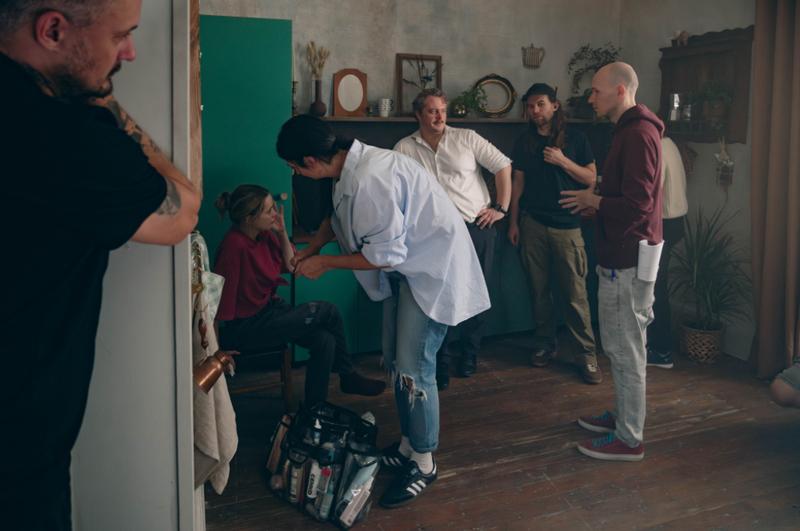 Zaskakujące ciekawostki z planu filmowego: historie, które musisz poznać zza kulis