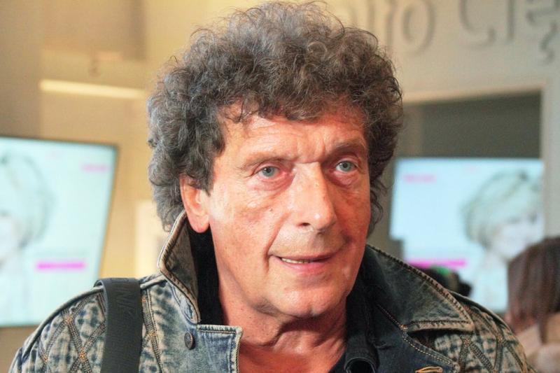 Janusz Panasewicz: Odkryj fascynujący profil i drogę kariery wokalisty